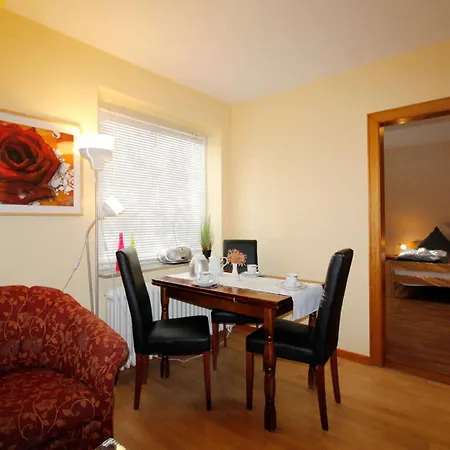 Ferienhaus Dueneneck 14 *